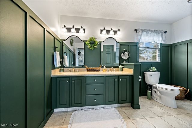 8835 Leyland Avenue NW, North Canton, OH 44720