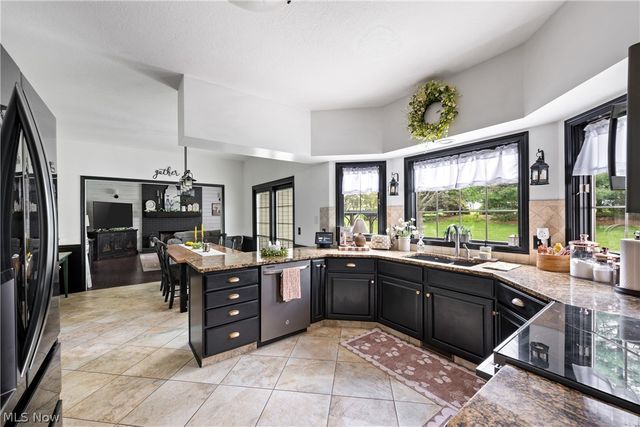 8835 Leyland Avenue NW, North Canton, OH 44720