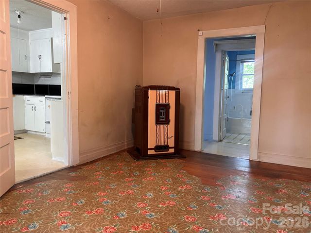 45 Briggs Road, Asheville, NC 28805