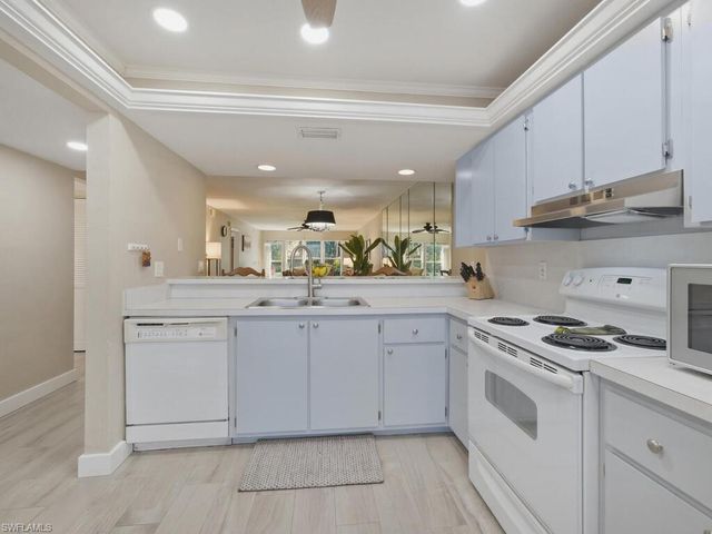 4250 Jack Frost CT 4505, Naples, FL 34112