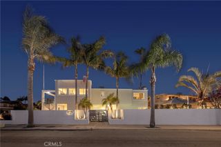 3242 Falkland, Huntington Beach, CA 92649