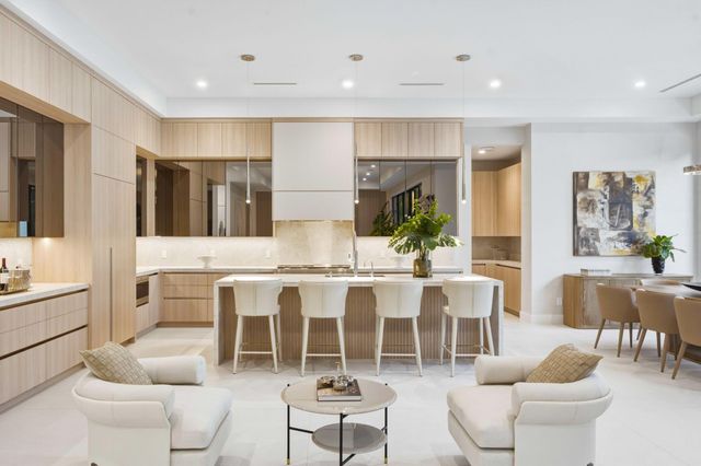 1300 NE 4TH Court, Boca Raton, FL 33432