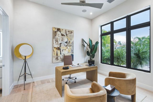 1300 NE 4TH Court, Boca Raton, FL 33432