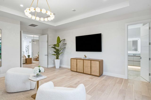 1300 NE 4TH Court, Boca Raton, FL 33432