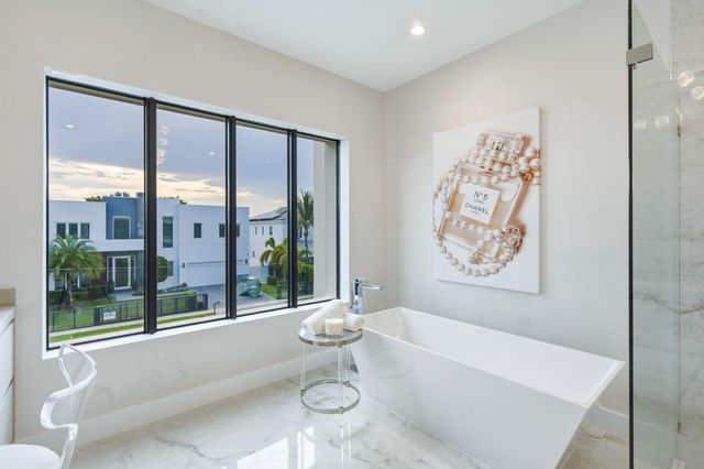 1300 NE 4TH Court, Boca Raton, FL 33432