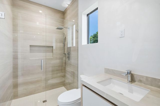 1300 NE 4TH Court, Boca Raton, FL 33432