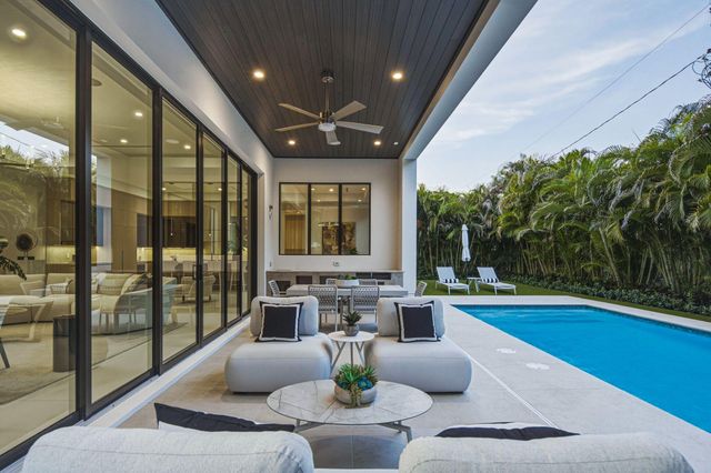 1300 NE 4TH Court, Boca Raton, FL 33432