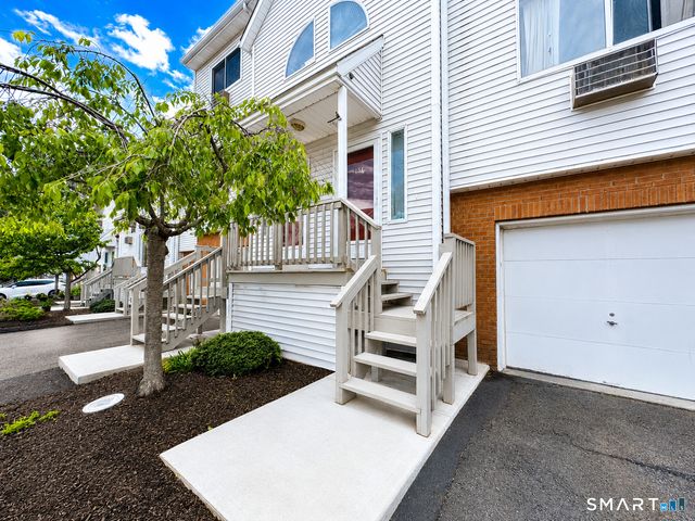 925 Oronoke Road 13J, Waterbury, CT 06708