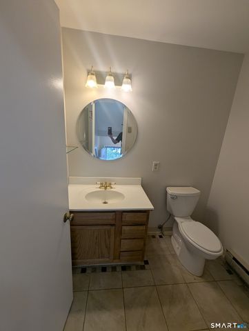 925 Oronoke Road 13J, Waterbury, CT 06708
