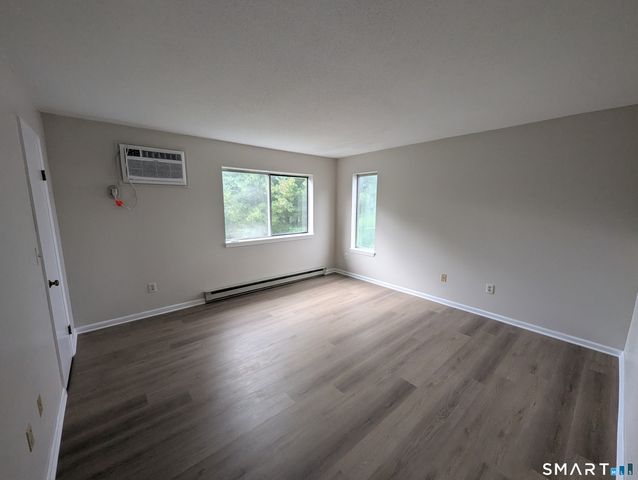 925 Oronoke Road 13J, Waterbury, CT 06708