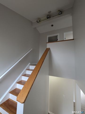 925 Oronoke Road 13J, Waterbury, CT 06708