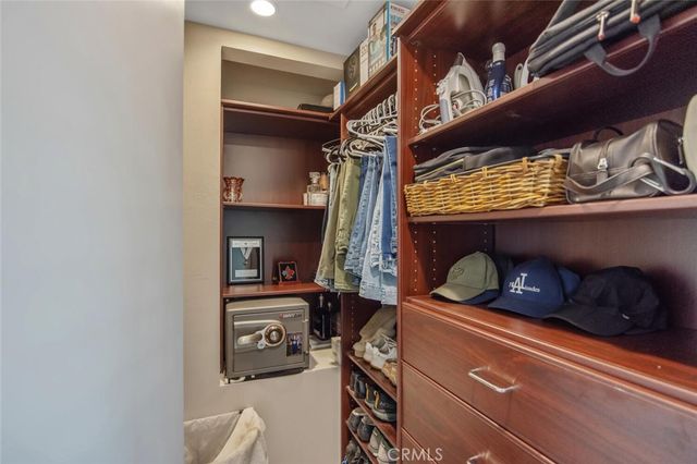 28137 Oaklar, Saugus, CA 91350