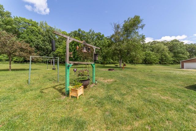 N3412 2nd Avenue, Oxford, WI 53952