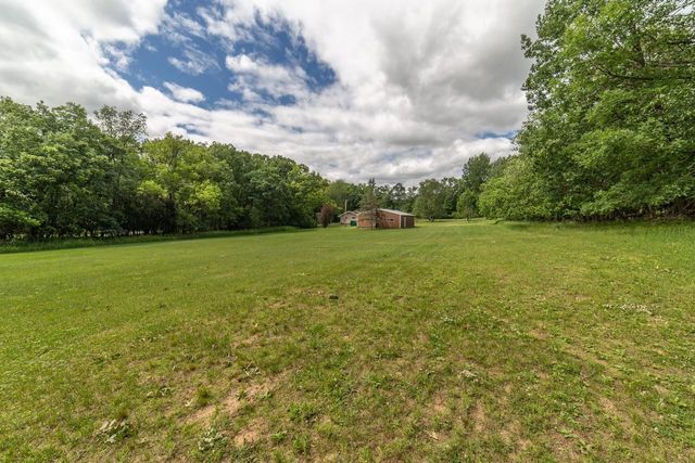 N3412 2nd Avenue, Oxford, WI 53952