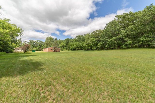 N3412 2nd Avenue, Oxford, WI 53952