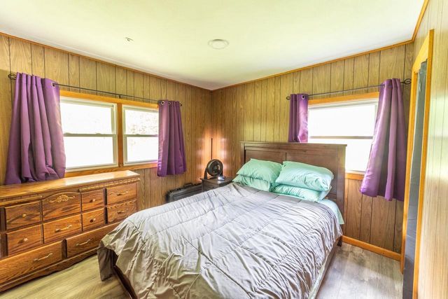 N3412 2nd Avenue, Oxford, WI 53952