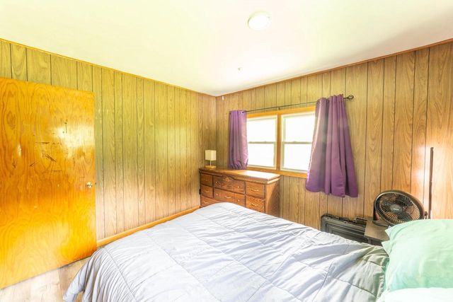 N3412 2nd Avenue, Oxford, WI 53952