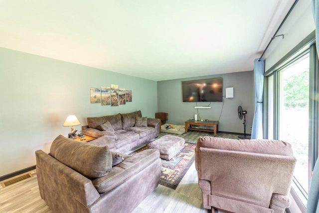N3412 2nd Avenue, Oxford, WI 53952