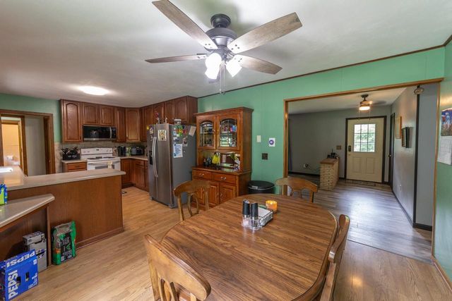 N3412 2nd Avenue, Oxford, WI 53952