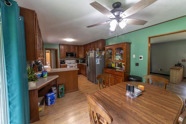 N3412 2nd Avenue, Oxford, WI 53952