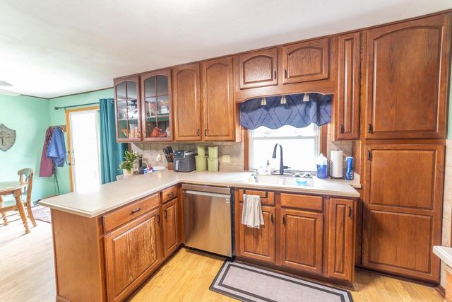 N3412 2nd Avenue, Oxford, WI 53952