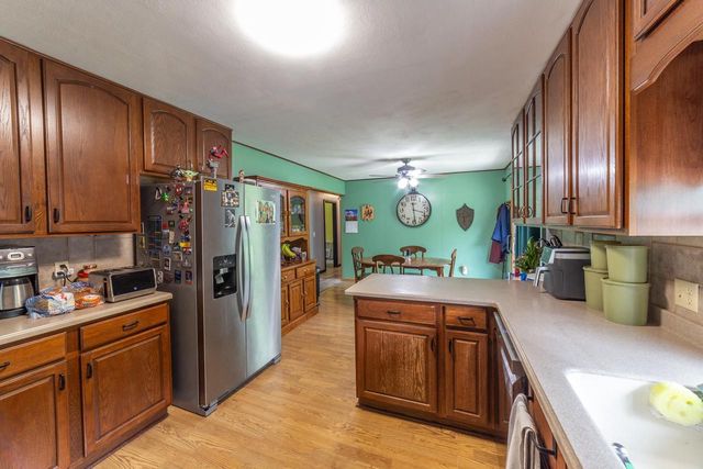 N3412 2nd Avenue, Oxford, WI 53952