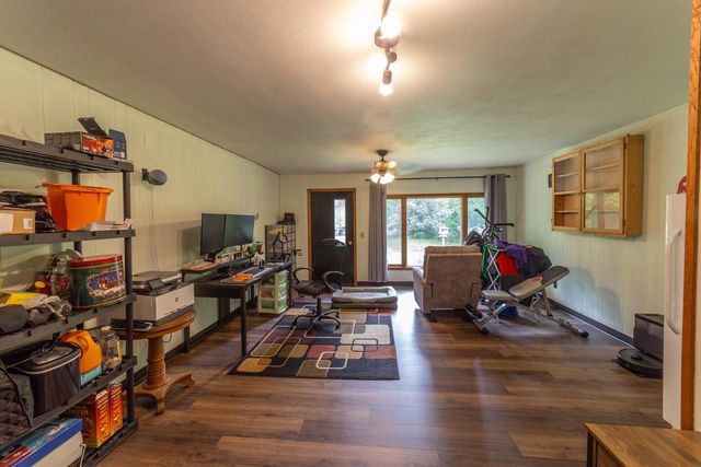 N3412 2nd Avenue, Oxford, WI 53952