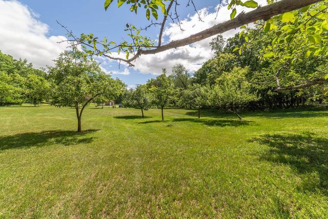 N3412 2nd Avenue, Oxford, WI 53952
