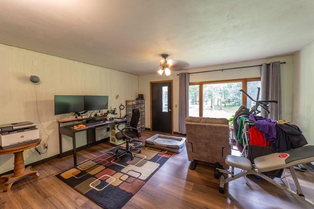 N3412 2nd Avenue, Oxford, WI 53952