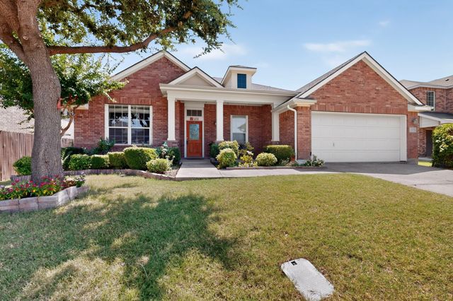 1635 Luckenbach Drive, Forney, TX 75126