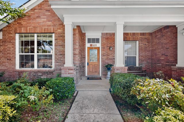 1635 Luckenbach Drive, Forney, TX 75126