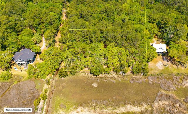 9760 Two Pines Road, Mcclellanville, SC 29458
