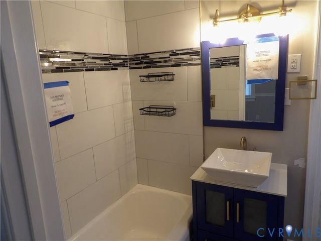 2710 Wellington St, Richmond, VA 23222