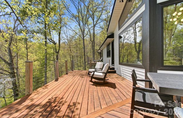 169 Pickens Road, Weaverville, NC 28787