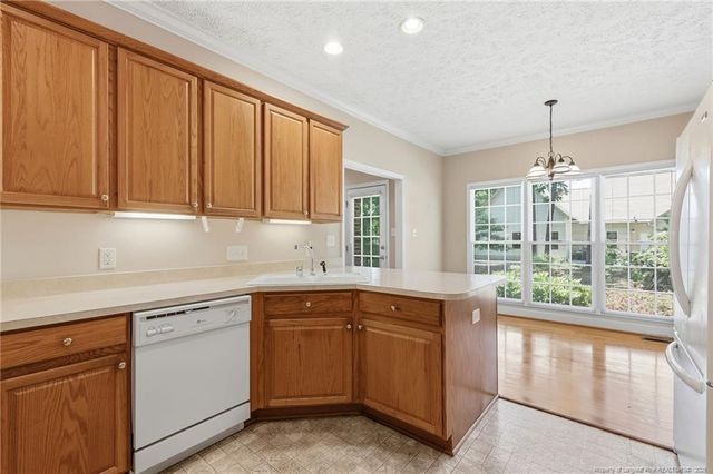 1102 Laurel Oak Lane, Lumberton, NC 28358