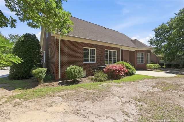 1102 Laurel Oak Lane, Lumberton, NC 28358