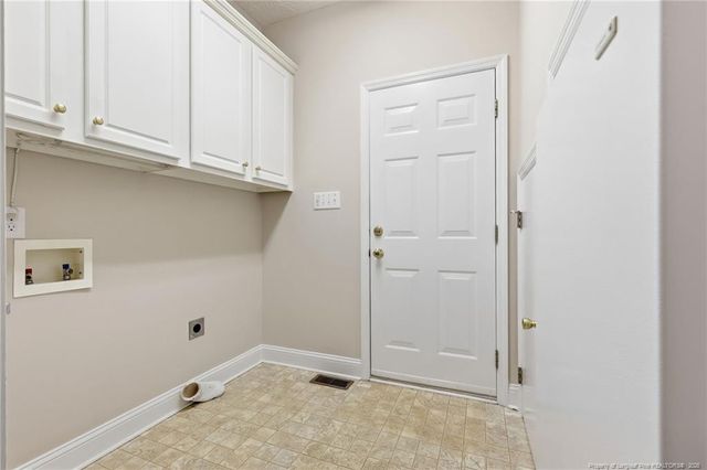 1102 Laurel Oak Lane, Lumberton, NC 28358