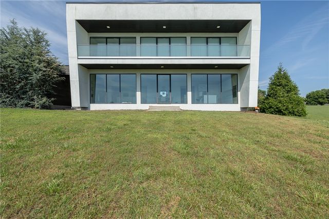 2283 N Malcolm Lane, Fayetteville, AR 72701