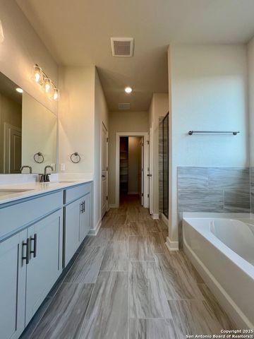 14426 Daphne Bend, San Antonio, TX 78253