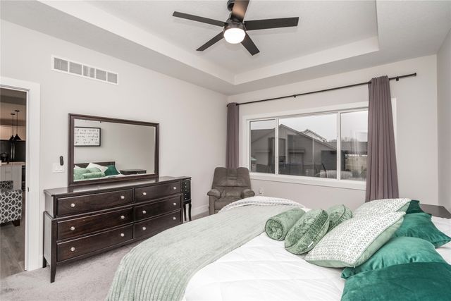 401 Oakford Lane, Polk City, IA 50226