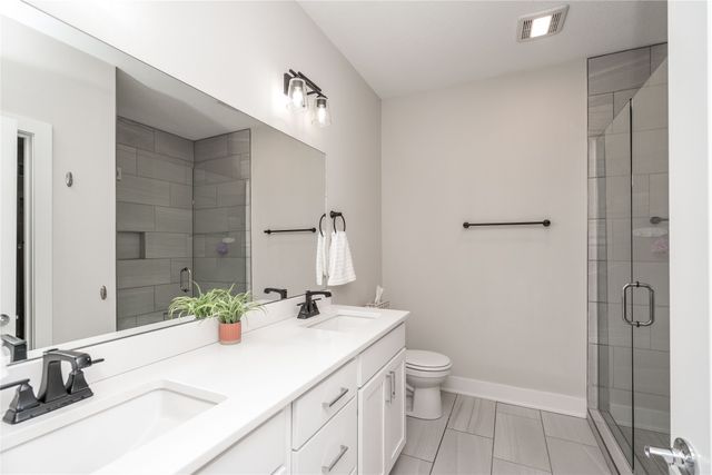 401 Oakford Lane, Polk City, IA 50226