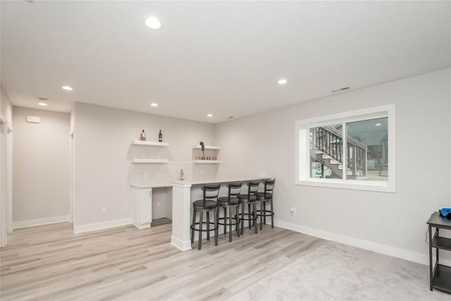 401 Oakford Lane, Polk City, IA 50226