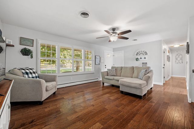 3 Poplar Road, Yorkville, IL 60560