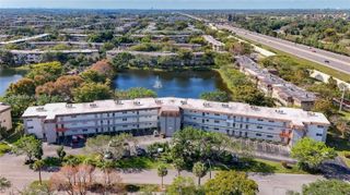 5102 NW 36th St 512, Lauderdale Lakes, FL 33319
