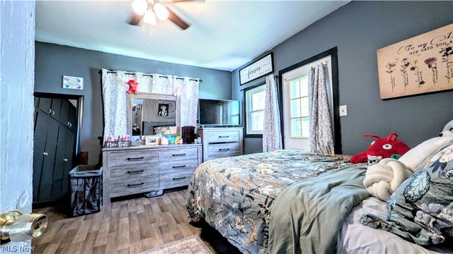 406 E Main Road, Conneaut, OH 44030