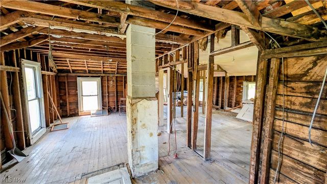 406 E Main Road, Conneaut, OH 44030