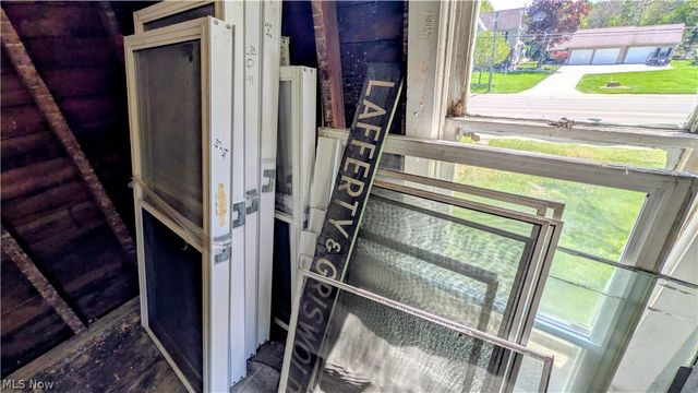 406 E Main Road, Conneaut, OH 44030