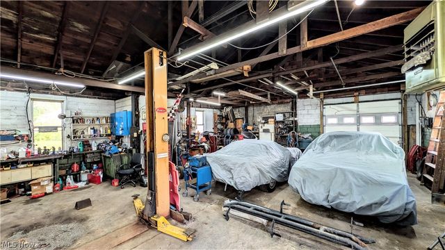 406 E Main Road, Conneaut, OH 44030