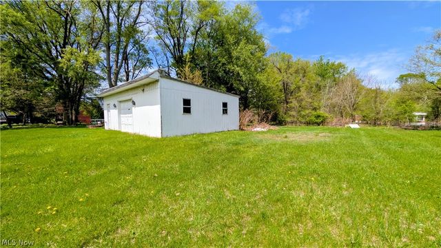406 E Main Road, Conneaut, OH 44030