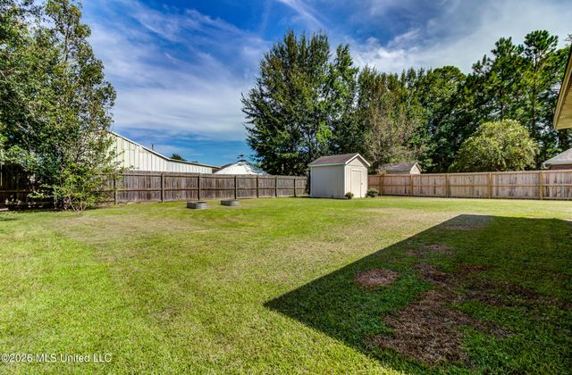 3424 N 9th Street, Ocean Springs, MS 39564